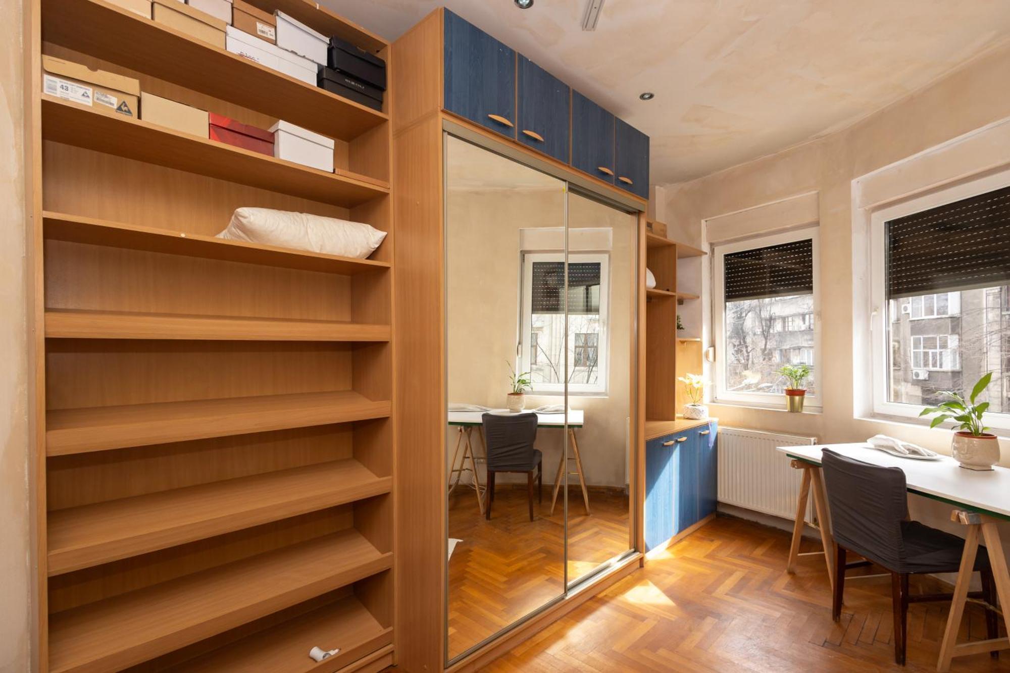 Shared Retro Vintage Luxury Apartment Bukares Bagian luar foto